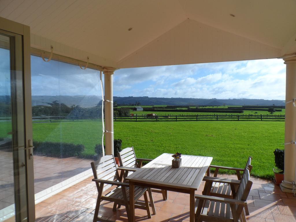 Country House B&B Waimate North ภายนอก รูปภาพ