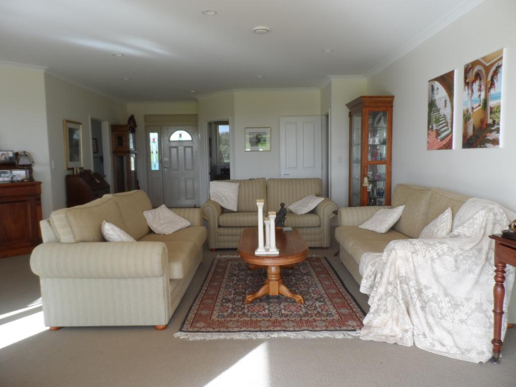 Country House B&B Waimate North ภายนอก รูปภาพ