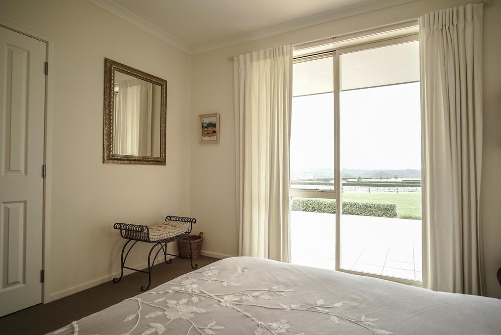 Country House B&B Waimate North ภายนอก รูปภาพ