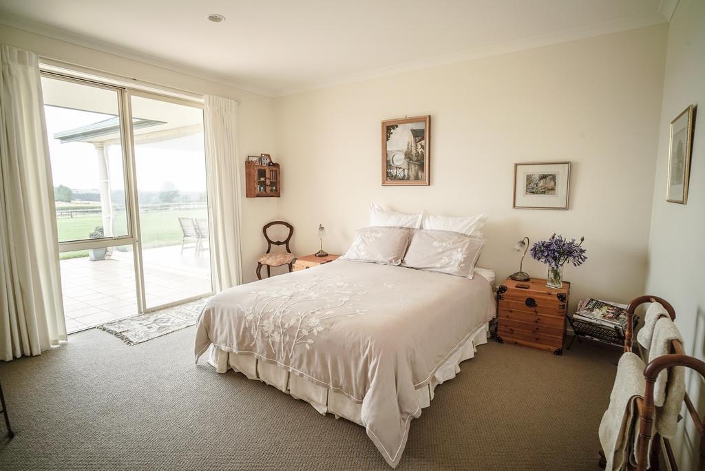 Country House B&B Waimate North ภายนอก รูปภาพ