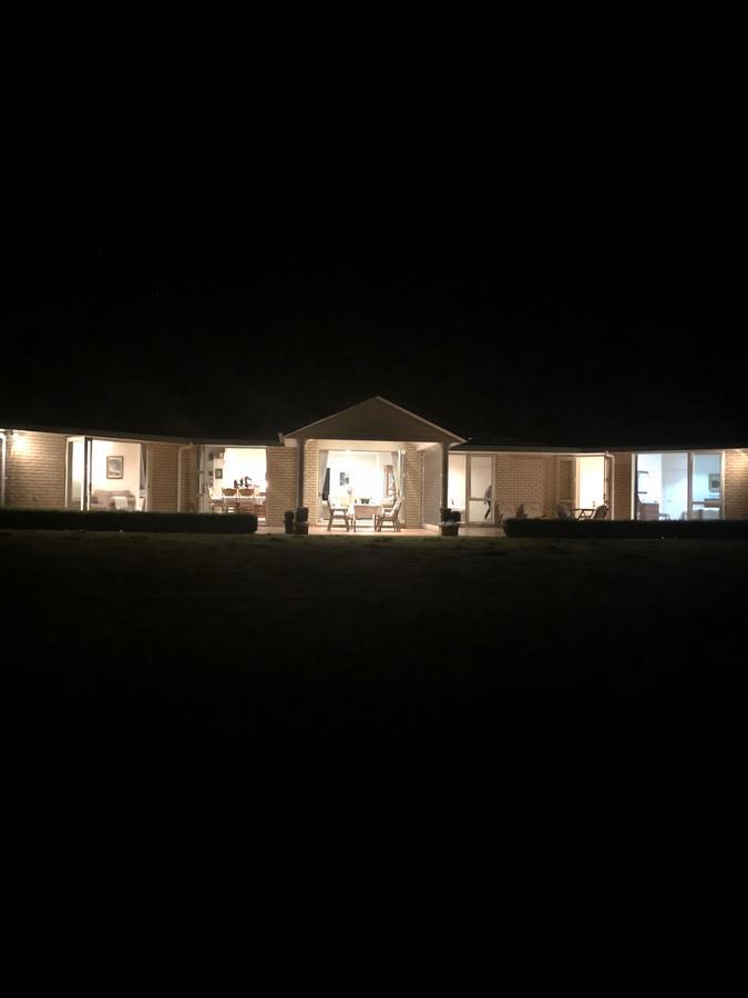 Country House B&B Waimate North ภายนอก รูปภาพ