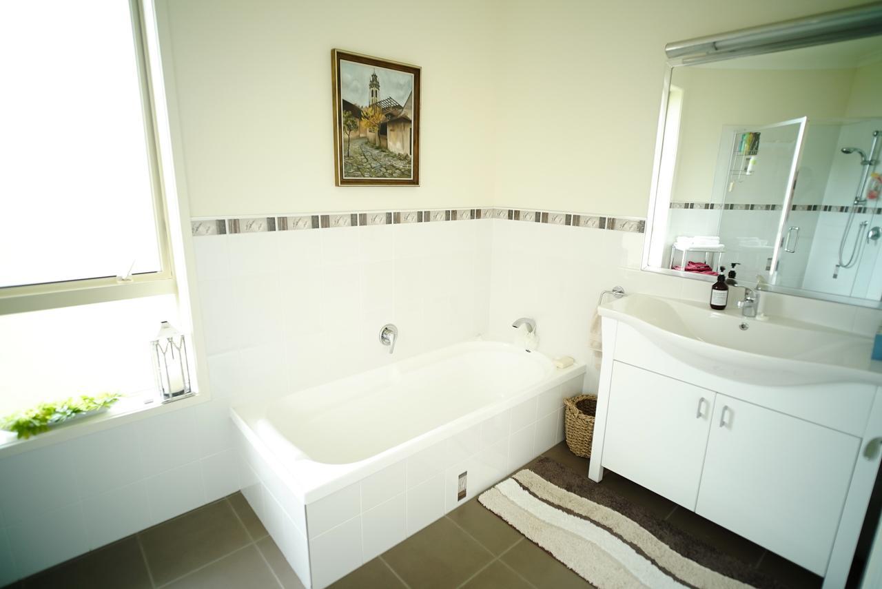 Country House B&B Waimate North ภายนอก รูปภาพ